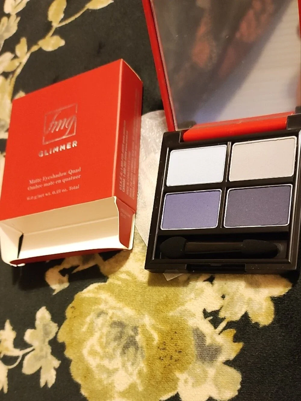 Glimmer Matte Eyeshadow Quad - Red